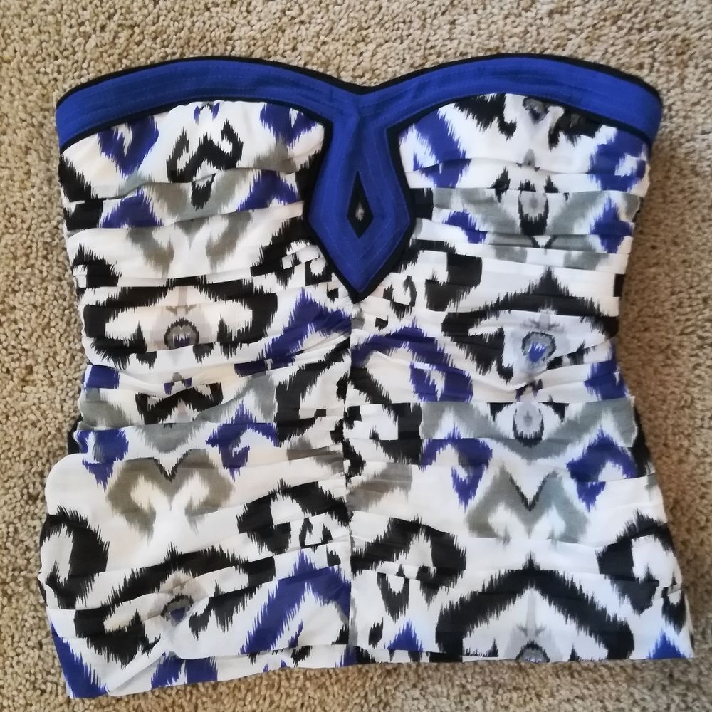 NWOT bebe 93% silk strapless top
